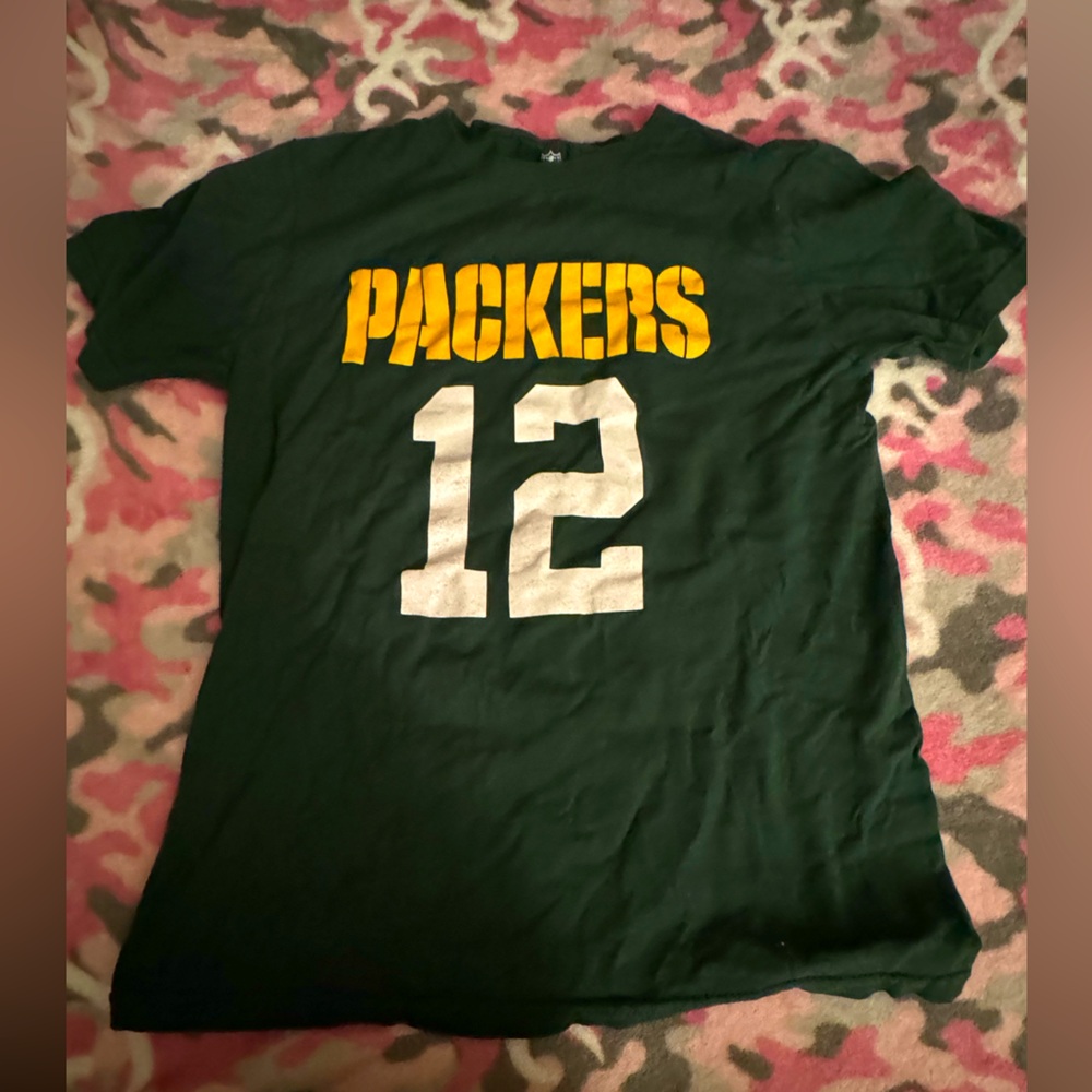 Green Bay Packers T shirt Size M 10-12